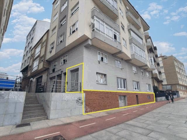 Local comercial en Ribeira