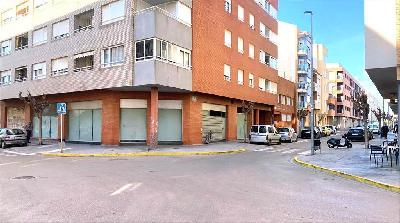 Local comercial en Benicarl�