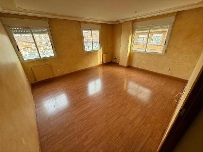 Piso en Trobajo del Camino